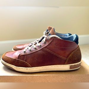 Bull Boxer leather shoes